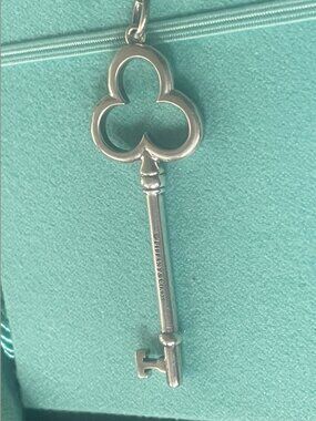 Tiffany & Co. 925 Sterling Silver Clover Trefoil Key Charm Pendant